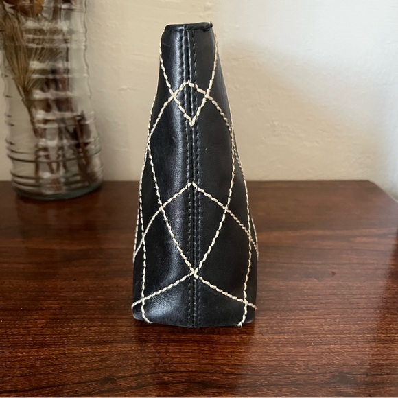 Chanel authentic wild stitch clutch - added insert strap - Picture 10 of 16